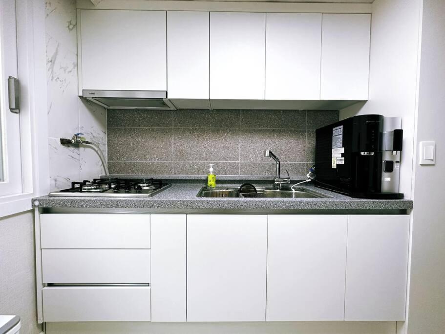 You Here,Stay - 5Min To Hapjeong Station, 10Mins To Hongdae Seoel Buitenkant foto